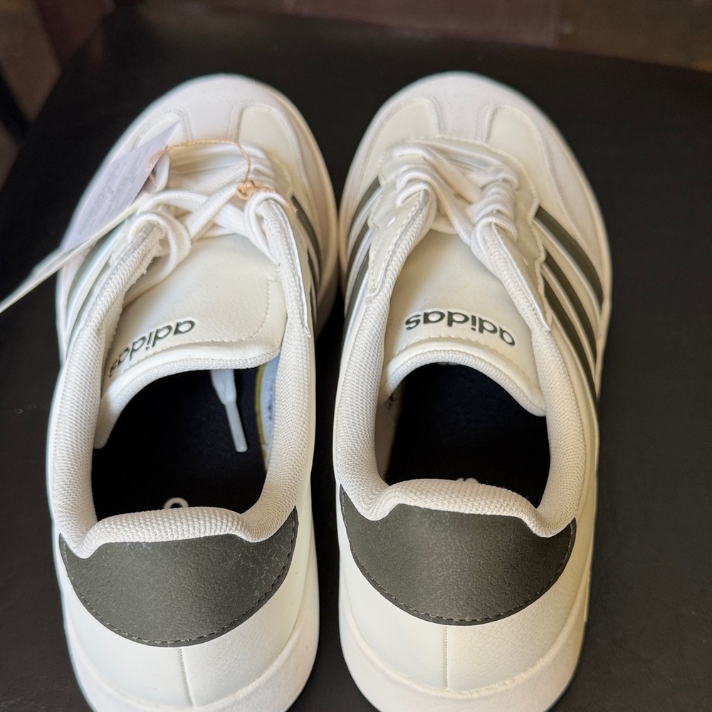 Adidas Men’s Cream & Gray Low-Top Sneakers - Picture 2 of 7